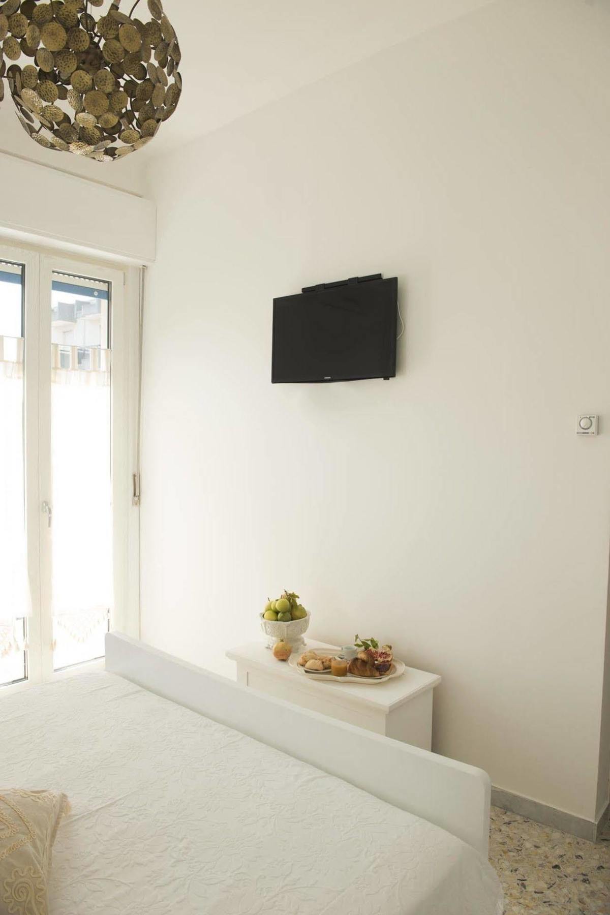 Dimora Cappuccini Guest House ชิสแตร์นีโน ภายนอก รูปภาพ